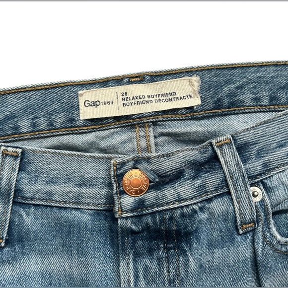 GAP Distress Ankle Jeans - Picture 8 of 9